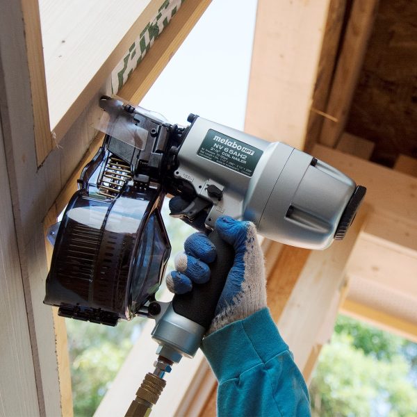 HPT 2.5-in 15-Degree Pneumatic Siding Nailer - Image 3