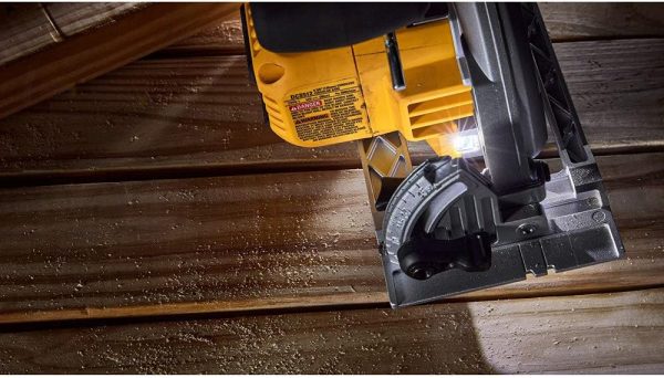 XTREME 12V MAX BRUSHLESS 5-3/8  CIRCULAR SAW (Tool Only) (DCS512B) - Image 6