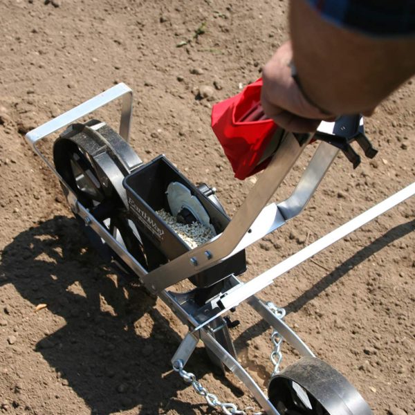 EarthWay 1001-B Precision Garden Seeder Row Planter with 7 Seed Plates and 30 Inch Row Marker - Image 3