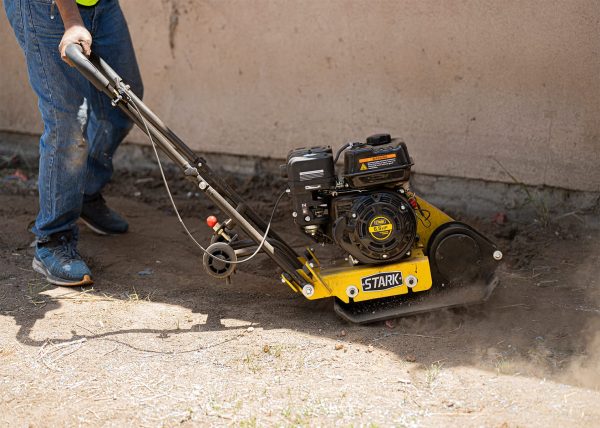 Stark USA 7.0HP 5000VPM 5500MAX Gas Vibration Compaction Force 20 x 14 inch Plate Compactor w/Built-in Wheel - Image 5