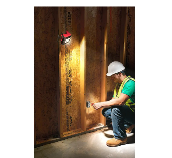 2522-21XC-2364-20 M12 FUEL 12-Volt 3 in. Lithium-Ion Brushless Cordless Cut Off Saw Kit with M12 Flood Light - Image 10