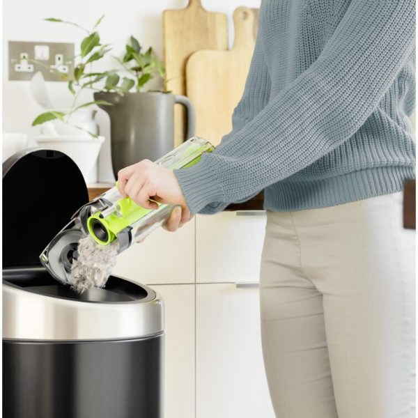 Bissell AirRam Bagless Stick Vacuum - Image 2