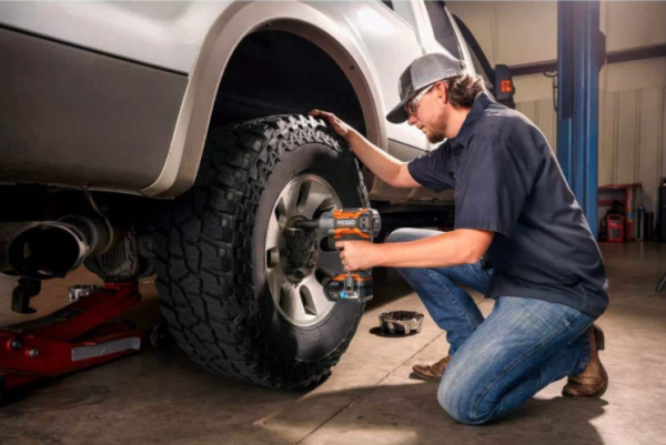 R86211KN 18-Volts Brushless Cordless 1/2 in. High Torque 6-Mode Impact Wrench Kit with 4.0 Ah Battery and Charger - Image 3