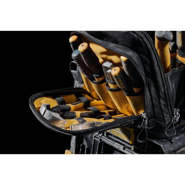 DWST08350 TOUGHSYSTEM 2.0 22 in. Tool Bag - Image 7