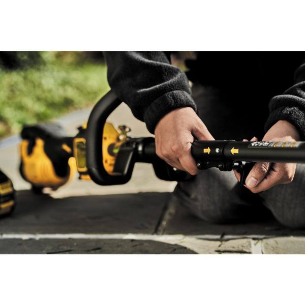 DCST972X1WAS4ED 60V MAX Brushless Cordless Battery Powered Attachment Capable String Trimmer Kit with Edger Attachment - Image 13
