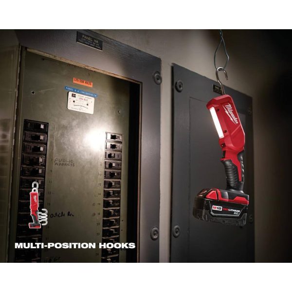 2352-20 M18 18-Volt Lithium-Ion Cordless 300-Lumen LED Stick Light (Tool-Only) - Image 3